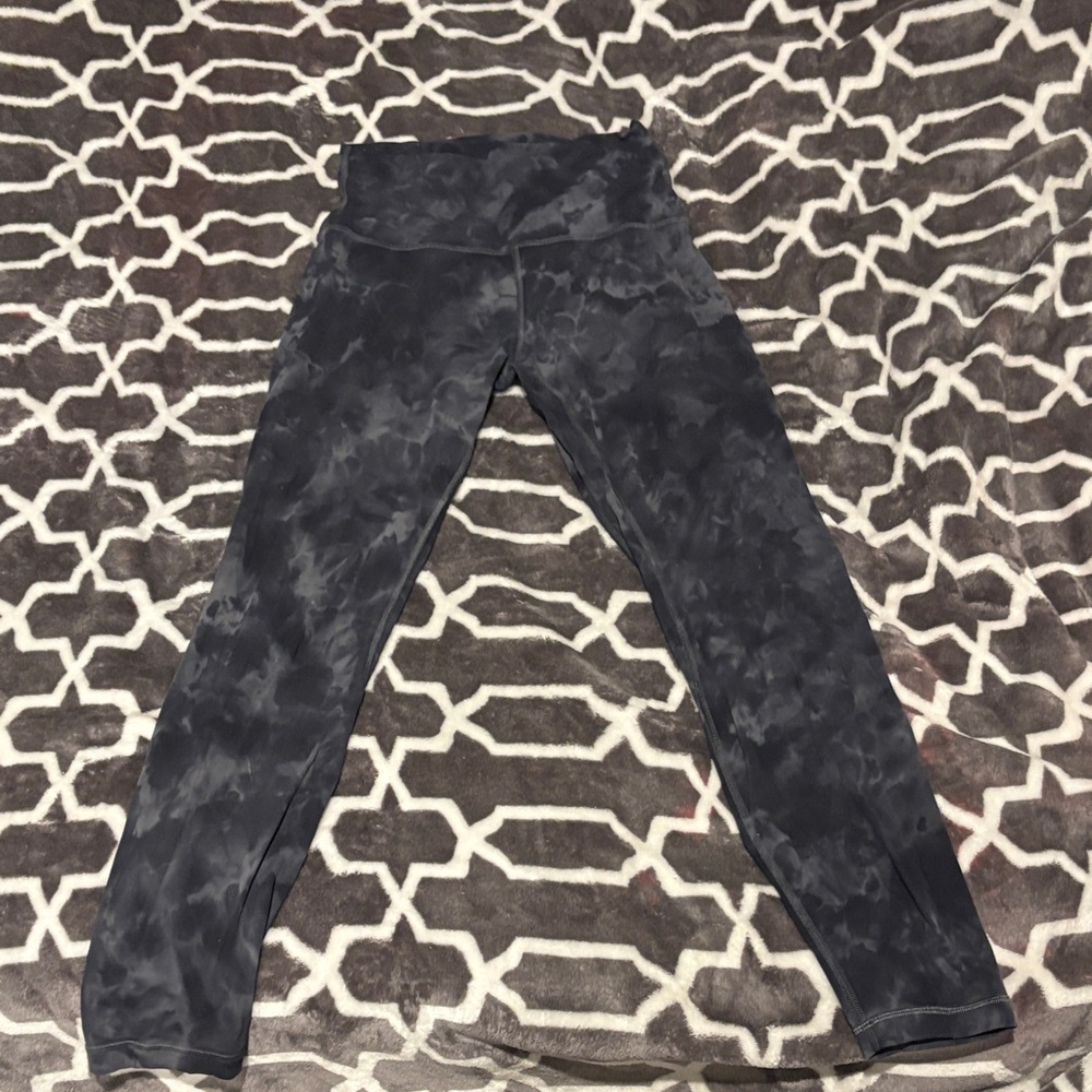 Lulu lemon Gray Patterned Leggings